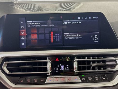 Used 2022 BMW M440i Coupe RWD image 16