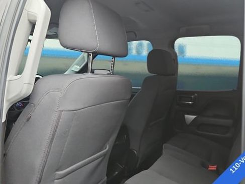 Used 2018 Chevrolet Silverado 1500 LT w/ Midnight Edition image 22