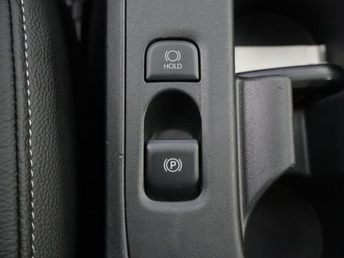 Used 2025 Toyota Corolla LE w/ LE Premium Package FWD image 18