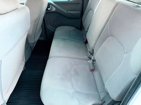 Used 2018 Nissan Frontier S image 22