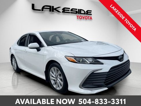 Used 2023 Toyota Camry LE image 8
