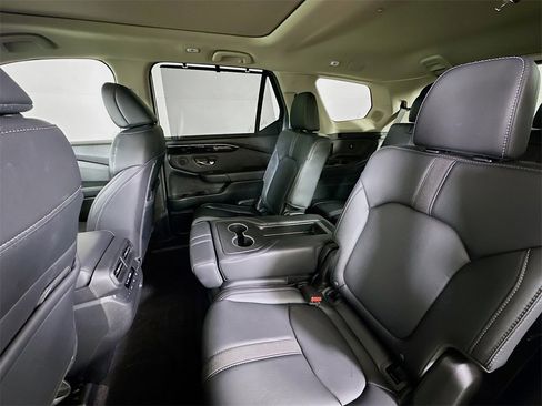 Used 2025 Honda Pilot Touring image 15
