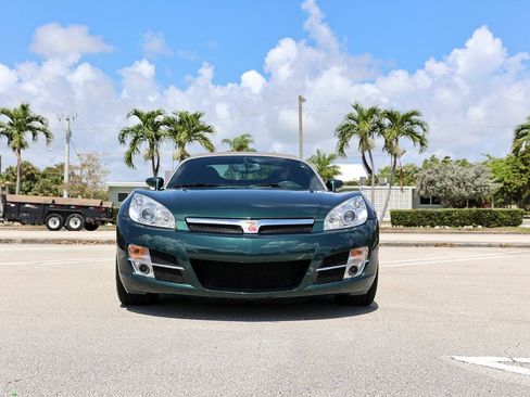 Used 2007 Saturn Sky w/ Premium Trim Pkg RWD image 2
