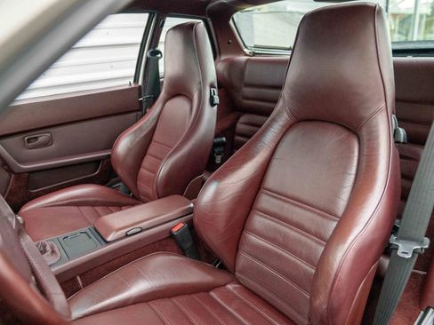 Used 1986 Porsche 944 Turbo image 12