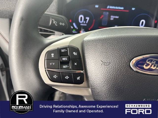 Used 2026 Ford Explorer Active AWD/4WD image 12