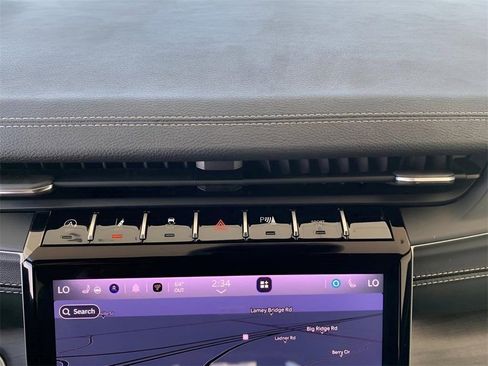 New 2025 Jeep Grand Cherokee L Limited w/ Black Appearance Package image 43