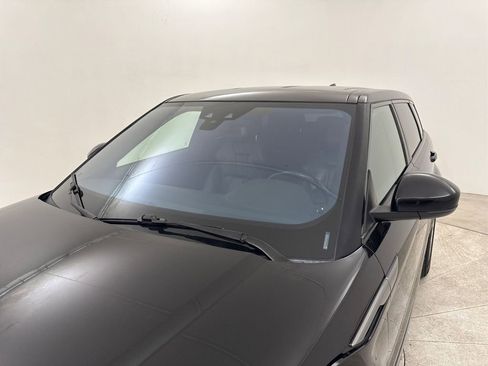 Used 2018 Land Rover Range Rover Evoque SE image 16