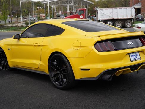 Used 2015 Ford Mustang GT Premium image 3