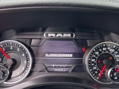 Used 2022 RAM 1500 Laramie image 28