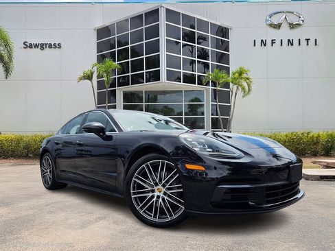 Used 2018 Porsche Panamera 4S AWD/4WD image 1