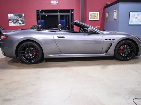 Used 2018 Maserati GranTurismo Sport image 17