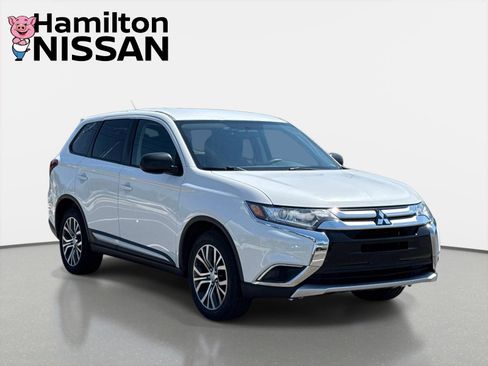 Used 2016 Mitsubishi Outlander ES AWD/4WD image 1