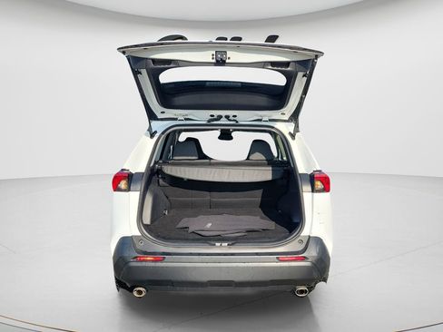 Certified 2023 Toyota RAV4 XLE FWD image 9