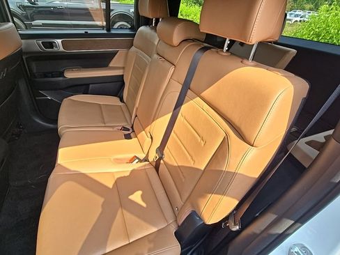 Certified 2025 Hyundai Santa Fe Limited AWD/4WD image 13