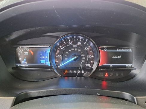 Used 2019 Ford Explorer Limited w/ Class III Trailer Tow Package image 8