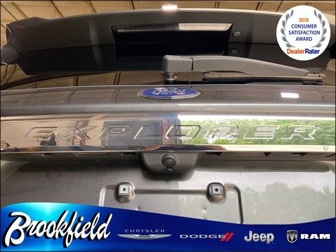 Used 2020 Ford Explorer Limited image 13