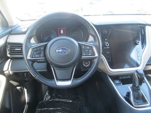 Used 2023 Subaru Outback Premium AWD/4WD image 15