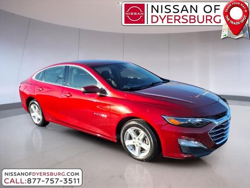 Used 2024 Chevrolet Malibu LT image 1