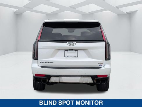 Used 2024 Cadillac Escalade V w/ LPO, ONYX Package AWD/4WD image 5