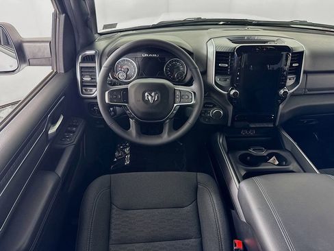 Used 2025 RAM 1500 Big Horn AWD/4WD image 23