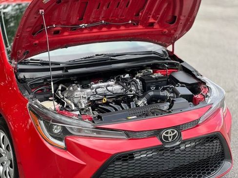 Used 2020 Toyota Corolla LE FWD image 42