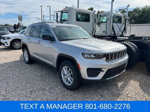 New 2026 Jeep Grand Cherokee Laredo AWD/4WD image 1
