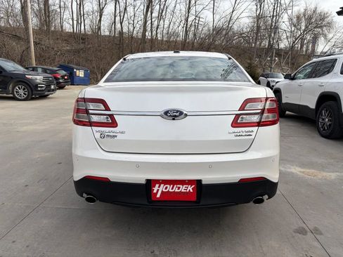 Used 2014 Ford Taurus Limited FWD image 7