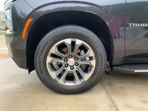 Used 2025 Chevrolet Tahoe LS AWD/4WD image 35
