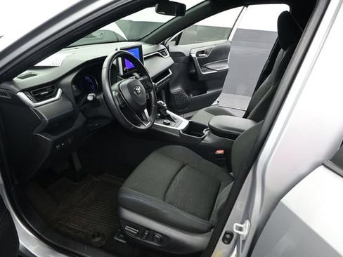 Used 2023 Toyota RAV4 SE AWD/4WD image 4