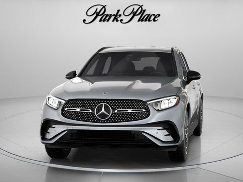 Certified 2025 Mercedes-Benz GLC 300 4MATIC w/ AMG Line image 37