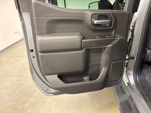 Used 2020 GMC Sierra 1500 AT4 image 30