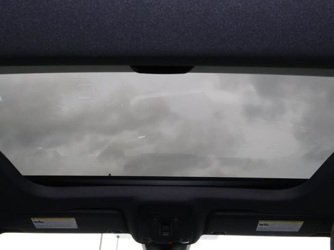 Used 2023 Chrysler 300 Touring L w/ Popular Equipment Group image 41