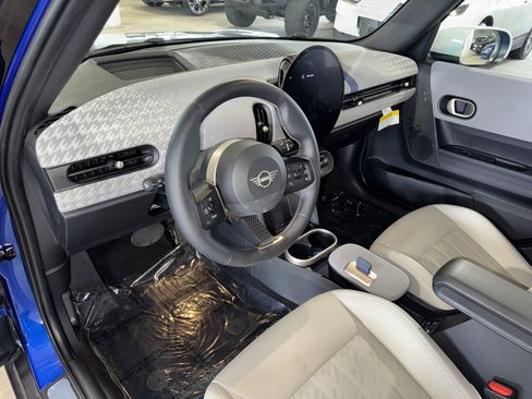 Used 2025 MINI Cooper S FWD image 22