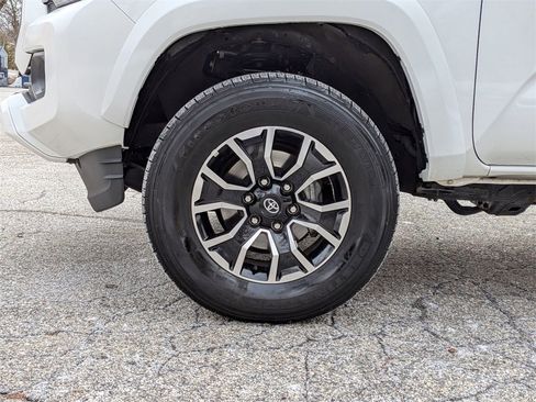 Used 2023 Toyota Tacoma TRD Sport image 25
