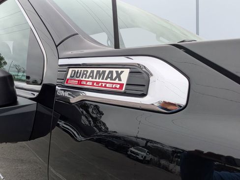 Used 2021 GMC Sierra 2500 Denali w/ Denali Ultimate Package image 12