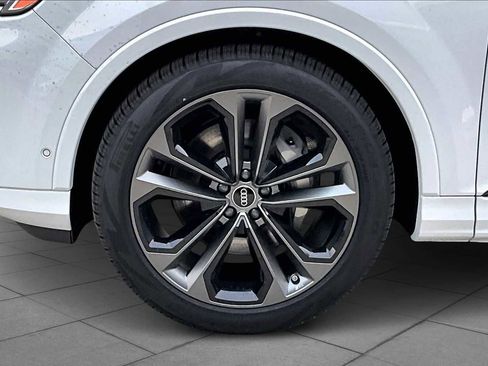 New 2026 Audi Q7 3.0T Premium Plus image 11