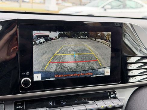 Certified 2025 Toyota Camry LE image 4