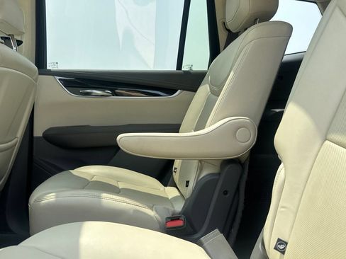 Used 2020 Cadillac XT6 Premium Luxury FWD image 39