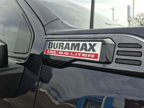 Used 2025 GMC Sierra 3500 AT4 w/ AT4 Premium Plus Package AWD/4WD image 5