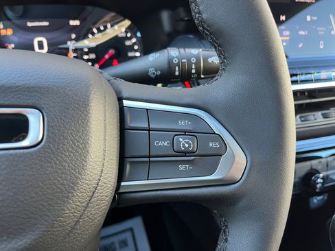 New 2026 Jeep Compass Latitude image 18