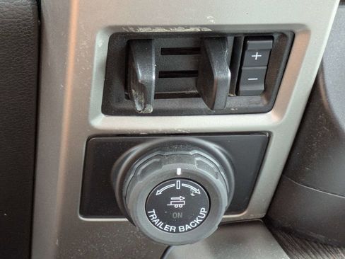 Used 2020 Ford F250 Lariat AWD/4WD image 31
