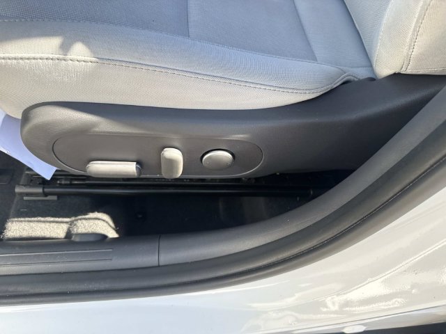 Used 2025 Hyundai Kona SEL FWD image 19