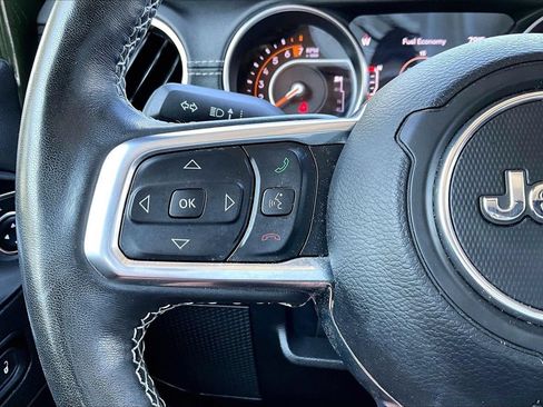 Used 2022 Jeep Gladiator Overland w/ Popular Equipment Package AWD/4WD image 28