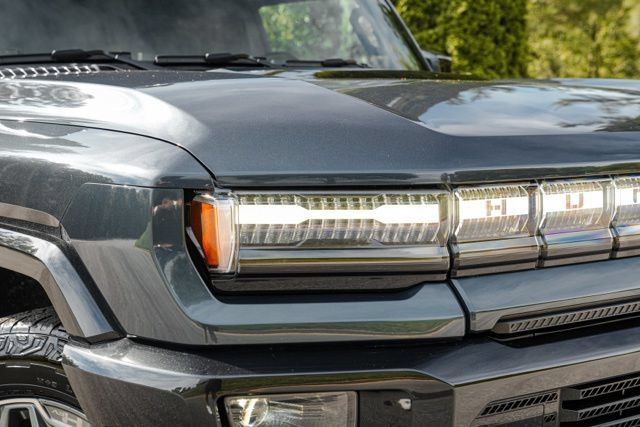 Used 2025 GMC Hummer EV 3X AWD/4WD image 7