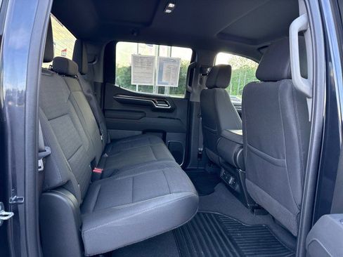 Used 2023 Chevrolet Silverado 1500 LT image 13