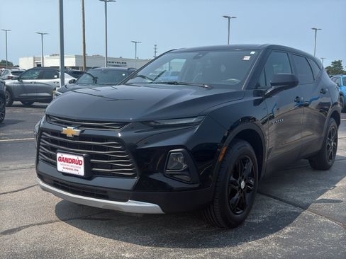Used 2021 Chevrolet Blazer LT FWD image 2