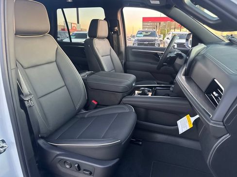 New 2026 Chevrolet Tahoe Premier w/ Sun And Tow Package AWD/4WD image 14