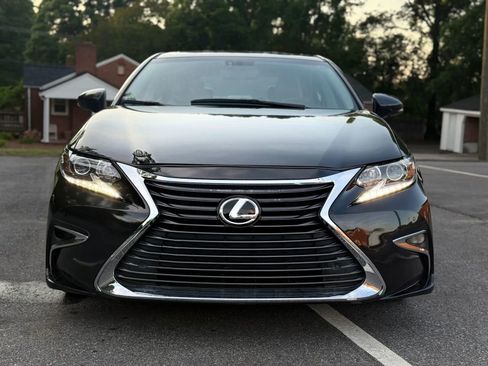Used 2016 Lexus ES 350 w/ Navigation System Package FWD image 9