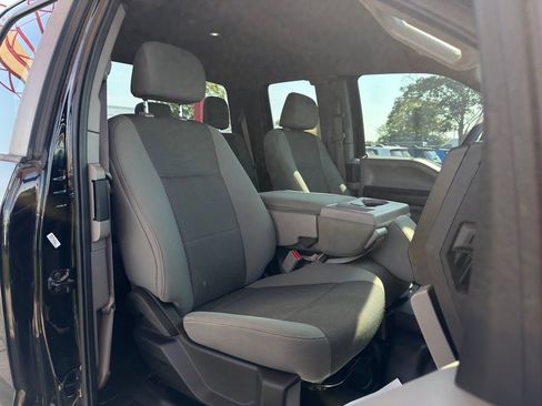 Used 2017 Ford F150 XL w/ Equipment Group 101A Mid AWD/4WD image 29