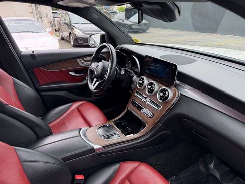 Used 2020 Mercedes-Benz GLC 300 4MATIC image 10